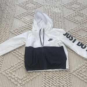 Nike Black and White Hooded Windbreaker Jacket L 6/7